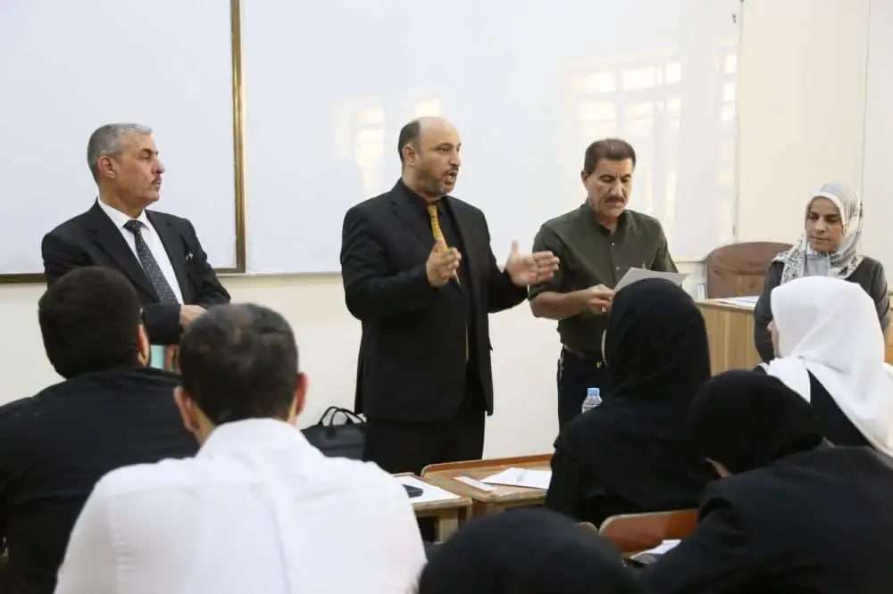 You are currently viewing The Dean of the College of Administration and Economics Conducts a Field Inspection of the Competitive Examination in the Department of Business Administration