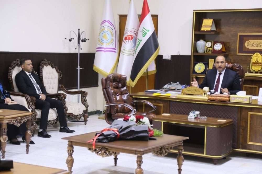 You are currently viewing Dean of the College of Administration and Economics at the University of Karbala Congratulates Staff on the Recognition of Their Academic Degrees