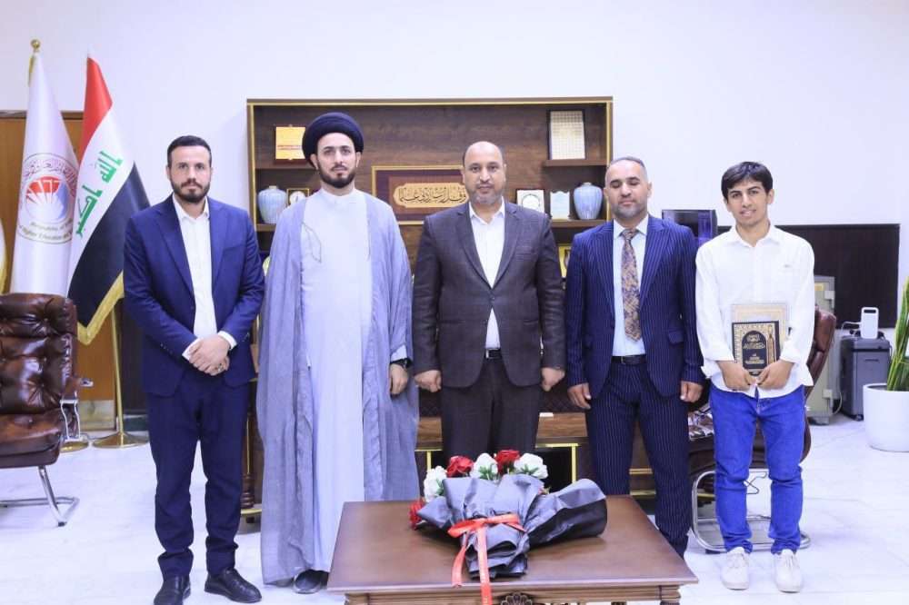 You are currently viewing The Faculty of Business and Economics at the University of Karbala Holds a Religious Ceremony and Lecture on the Occasion of the Birth of Lady Zainab (peace be upon her)