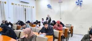 Read more about the article The College of Administration and Economics Organizes a Training Course Entitled “From Mathematics to Application: A Journey in MATLAB” for Undergraduate Students